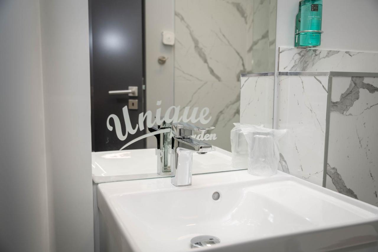 Unique Garden Hotel Brăila Екстериор снимка